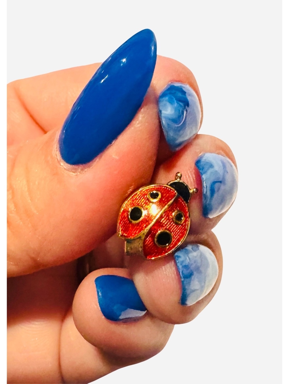 1290 Ladybug Enamel Tiny Pin A0001290